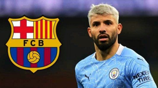 En España, dicen que el Kun Agüero está loco por llegar al Barcelona de su amigo Messi