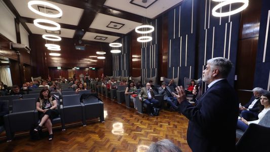 Con el respaldo de legisladores y candidatos, Roberto Feletti quiere conformar una canasta alimentaria regulada