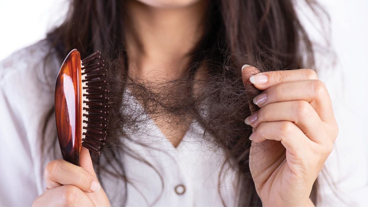 Ca&iacute;a de pelo: evitala con estas vitaminas que encontr&aacute;s en alimentos