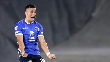 Talleres le dio otro golpe a River al ganarle por 1-0 en el Monumental y todas las miradas se las llevó Ulises Ortegoza, el volante del equipo cordobés. (Foto: FOTOBAIRES) Talleres le dio otro golpe a River al ganarle por 1-0 en el Monumental y todas las miradas se las llevó Ulises Ortegoza, el volante del equipo cordobés. (Foto: FOTOBAIRES)