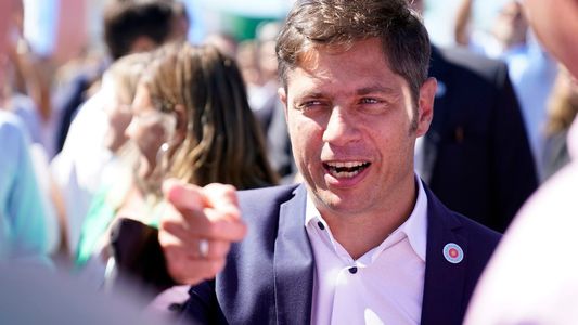 Axel Kicillof acordó un 60% de aumento salarial para estatales, docentes, médicos y judiciales