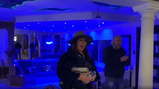 El festejo sorpresa a Moria Casán por sus 75 años