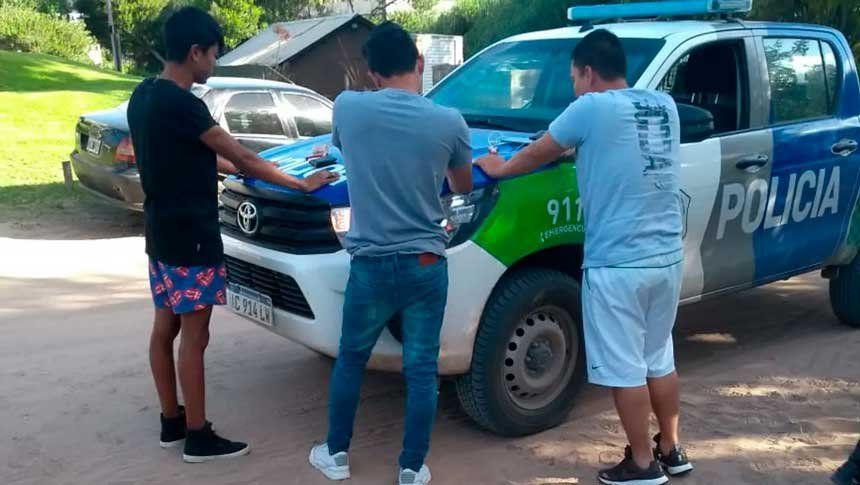 Cariló: arrestaron a 4 colombianos acusados de robar autos en la playa