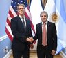 Cómo fueron las negociaciones entre Bessent y Caputo que culminaron en la intervención de EE.UU. en el mercado cambiario argentino
