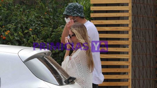 Las fotos de Nico Furtado con su novia, Ester Expósito, en Punta de Este