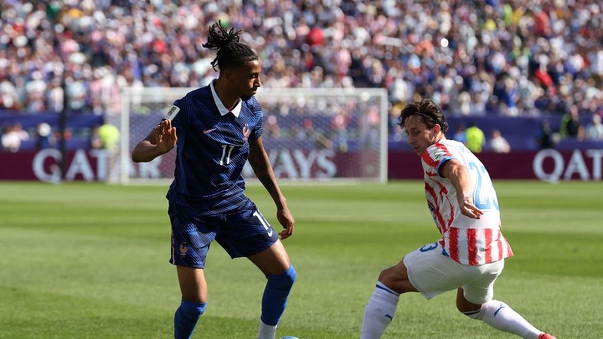 Francia superó 1 a 0 a Paraguay gracias a un penal convertido por Kylian Mbappé. (Foto: Reuters)