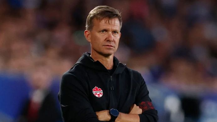 El DT de Canadá criticó al árbitro y pidió que la Selección Argentina sea multada