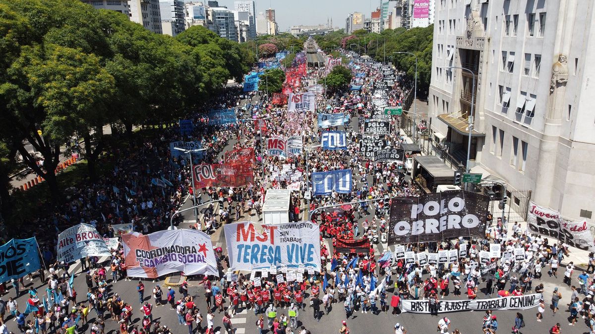 El Gobierno advirtió que quienes corten las calles no cobrarán sus planes sociales