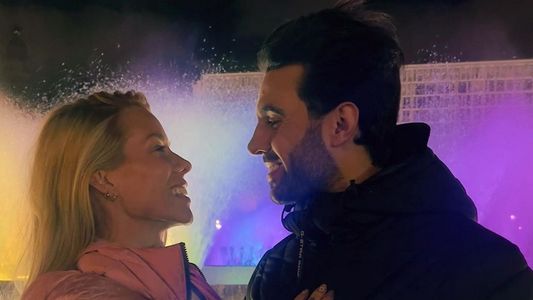 Nicole Neumann mostró orgullosa el costosísimo anillo de compromiso que le regaló Manu Urcera