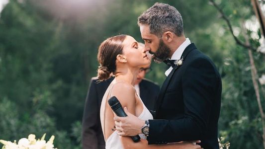 La ceremonia de casamiento del Pollo Alvarez y Tefi Russo