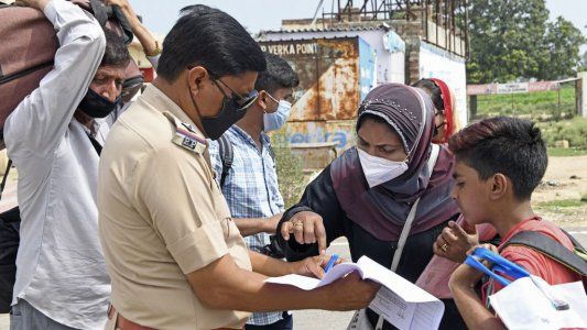 La OMS dice que mantener cerradas las fronteras por el COVID-19 es inviable