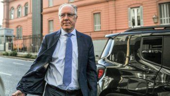 Lacunza tuvo una reunión con los economistas de Fernández: reservas, tipo de cambio e inflación, los principales temas