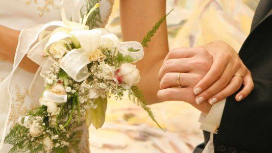 Las parejas ya no duran: una mujer se separó tres minutos después de casarse