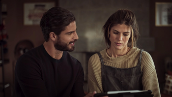 La comedia romántica de Netflix que te hará llorar sin parar