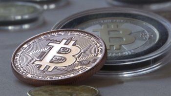 El Bitcoin vuelve a desplomarse por una decisión del Banco de China