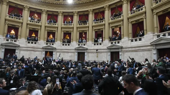Cruce en el Congreso: la oposición busca interpelar a Adorni y el Gobierno, reimpulsar la agenda legislativa