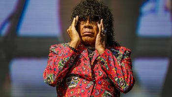 Alarma por la salud de La Mona Jiménez en pleno show: preocupación entre sus fans