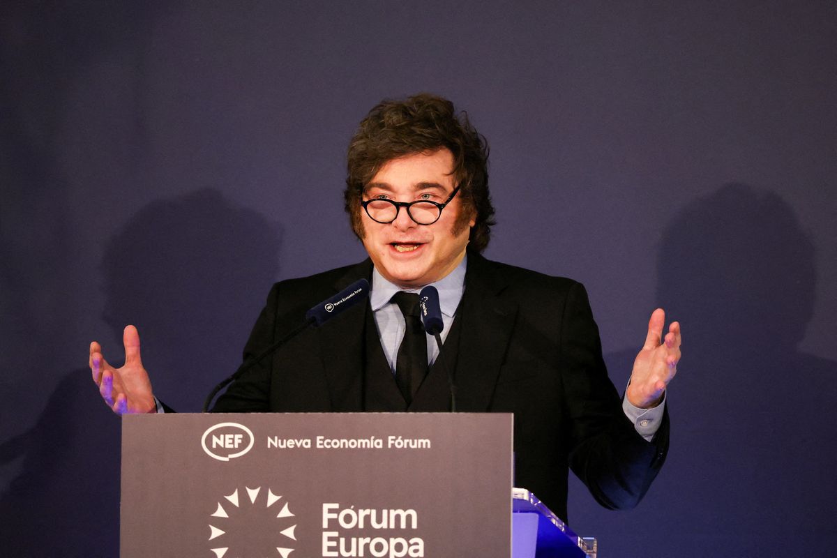 Milei en el encuentro organizado por Nueva Economía Fórum, que se realizó en el Real Casino Gran Círculo de Madrid. (Foto: Reuters)