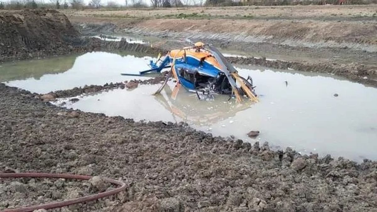 Una imagen del helicóptero que cayó en Don Torcuato.&nbsp;