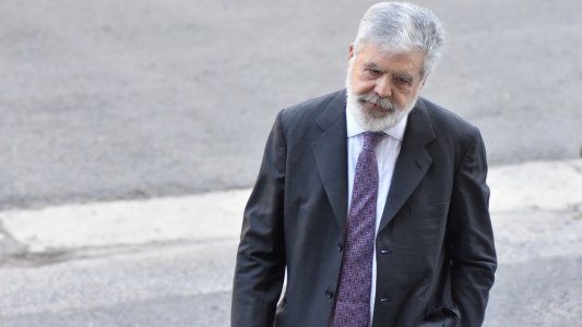 Llaman a indagatoria a  empresarios y ex funcionarios vinculados con el negocio de los trenes