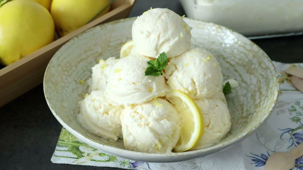 Cómo hacer un helado de limón casero que queda igual (o mejor) que el de las heladerías