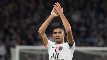 Achraf Hakimi: nació en España, representa a Marruecos y a sus 22 años ya jugó en cuatro de las cinco Ligas Top de Europa