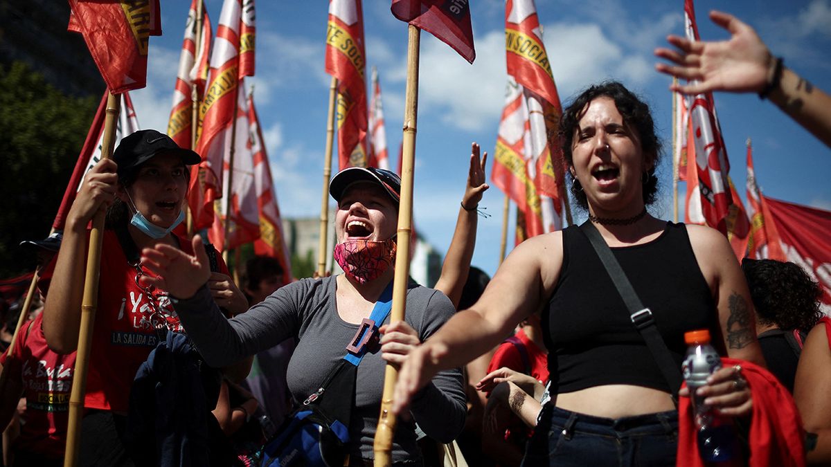 Protesta frente al Congreso contra el proyecto de Reforma Laboral. (Foto: Reuters)