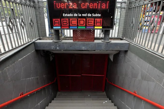 Paro de subte: la Línea B tiene el servicio interrumpido hasta las 13 horas