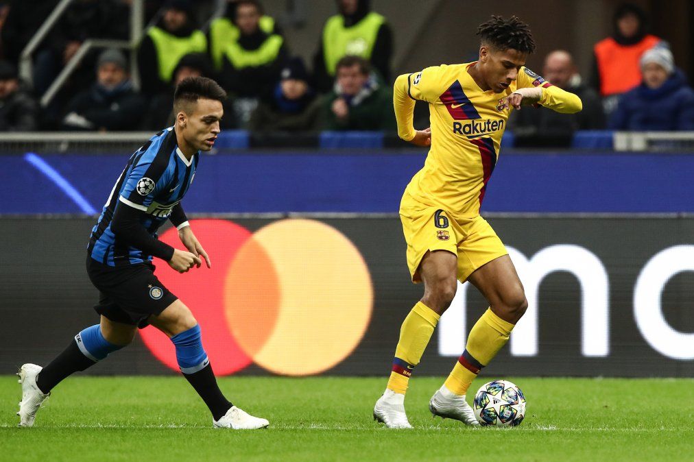 El Inter de Lautaro perdió 2-1 contra un Barcelona sin Messi y se quedó afuera de la Champions