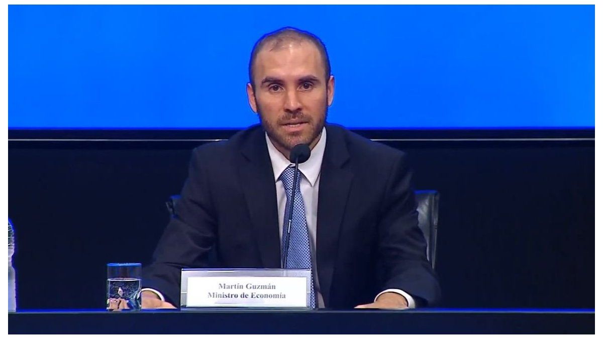 Martín Guzmán arremetió contra Macri: Tuvimos que limpiar la resaca de especulación financiera