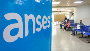 Jubilaciones, Pensiones, Prestación por Desempleo: quiénes cobran este lunes 26