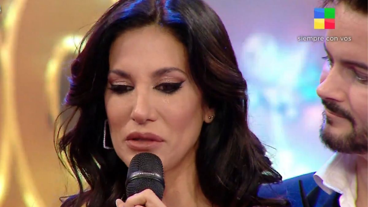 Silvina Escudero Cantando