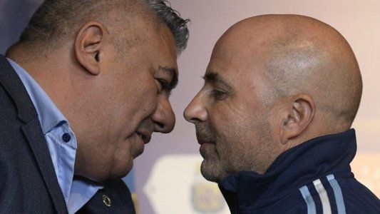 Marcha atrás: Sampaoli volvió a reunirse con Tapia y le dijo que no quiere dirigir a la Sub 20