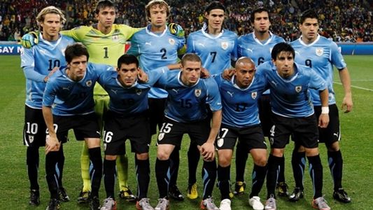 ¡Insólito! Un futbolista fue a una entrevista después de una fiesta