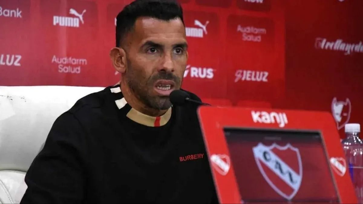 Tevez lleva adelante un proyecto en Independiente para que los jugadores estudien después de los entrenamientos” (Foto: Telam).