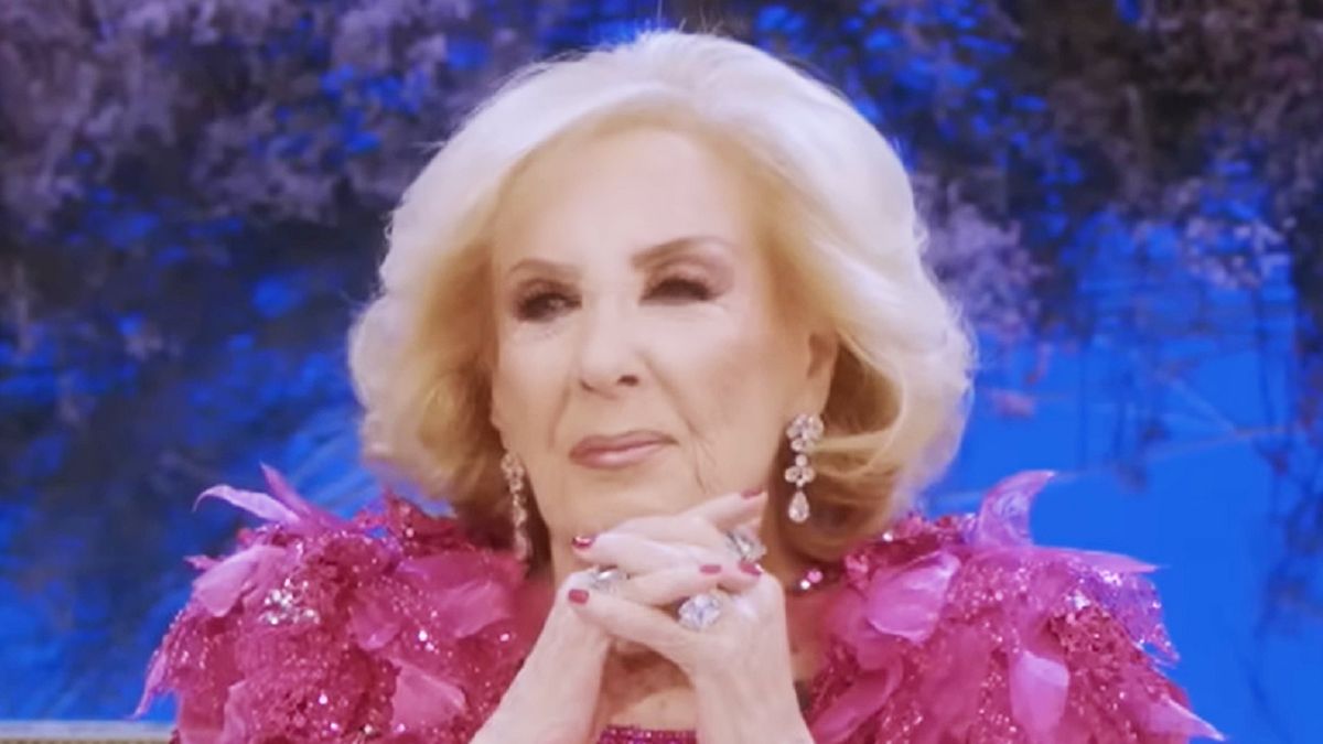 La furia y nuevo reclamo de Mirtha Legrand por su estatua en Villa Cañás: Horrible