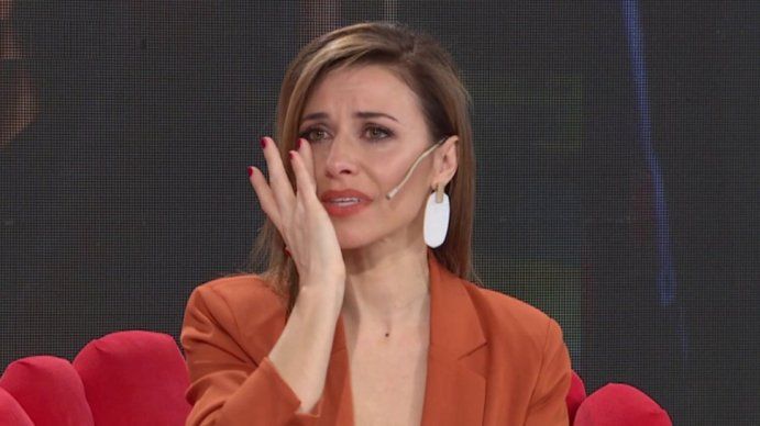 Mariana Brey se quebró al aire en medio de su pelea con Pampita, a quien podría llevar a la Justicia