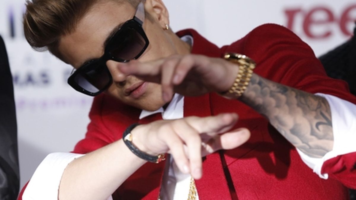 El mensaje fue retuiteado más de 240.000 veces y los comentarios de sus fans inundaron la red social. (Foto: Reuters)