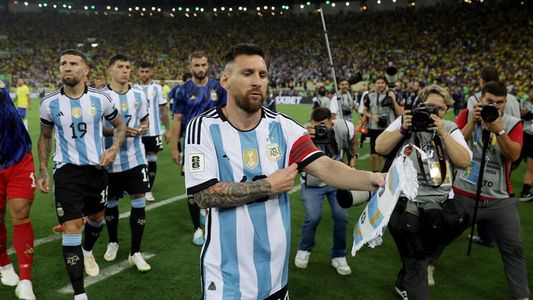 Nos vamos: el contundente gesto de Messi ante la represión a los hinchas argentinos