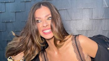 A pura caricia: la foto de La China Suárez y Armando Mena Navareño