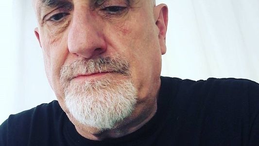 Juan Acosta: Vivo pagando impuestos y el boliviano de la esquina...