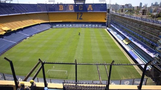 Un hincha de Boca falleció en la platea y se suspendieron los festejos de la Copa de la Liga