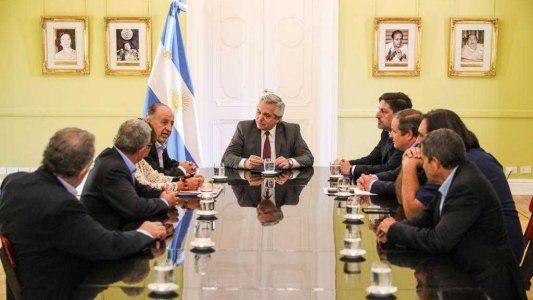 Cómo siguen las paritarias: el gobierno apuesta a que el 23% de los docentes sea el techo de referencia para el resto de los sectores