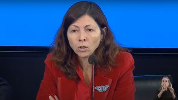 Paro de colectivos: el Gobierno responsabiliza a Guzmán y dicen que Batakis ya tiene la solución