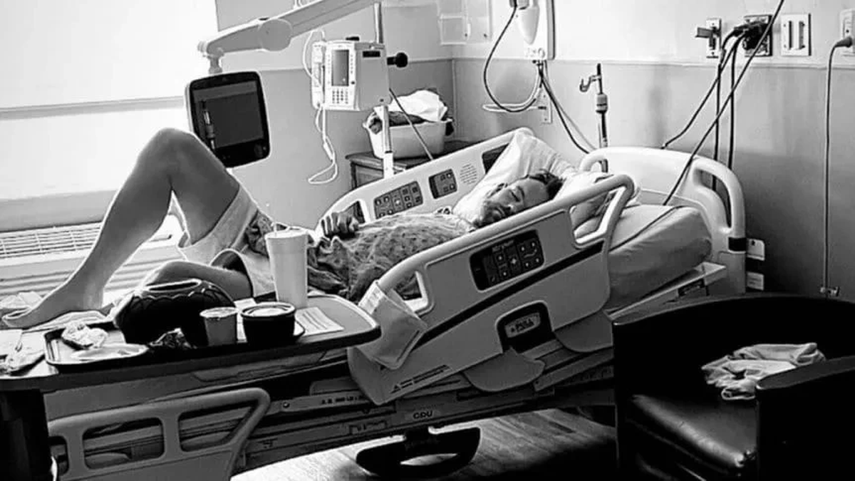 El arquero suplente de Inter Miami, Nick Marsman durante la internaci&oacute;n por la picadura de una ara&ntilde;a venenosa (Foto: IG Nathalie den Dekker).