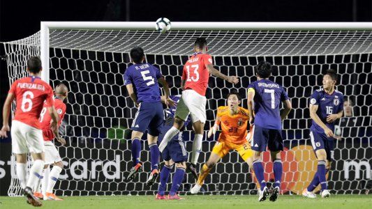 El debut en la red de Chile en la Copa América: un cabezazo de Pulgar abrió la cuenta ante Japón