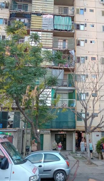 Se incendió el toldo de un departamento en Santa Fe y provocó una impresionante explosión