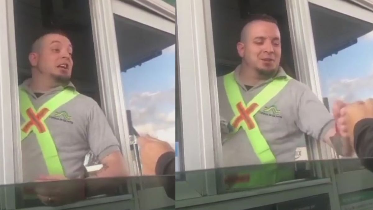 El trabajador del peaje en Córdoba que es furor por su inesperada respuesta cuando le elogiaron el corte de pelo (Foto: La Voz del Interior).