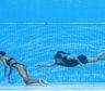 Impactante: una entrenadora rescató a una nadadora en el Mundial de Natación