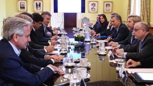 Macri contento en Gabinete: Dietrich y Finocchiaro hablan de “rebelión de los mansos”